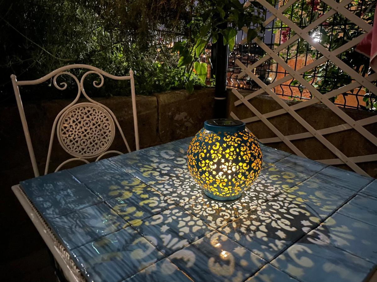 فندق La Finestra Nel Giardino نابولي المظهر الخارجي الصورة